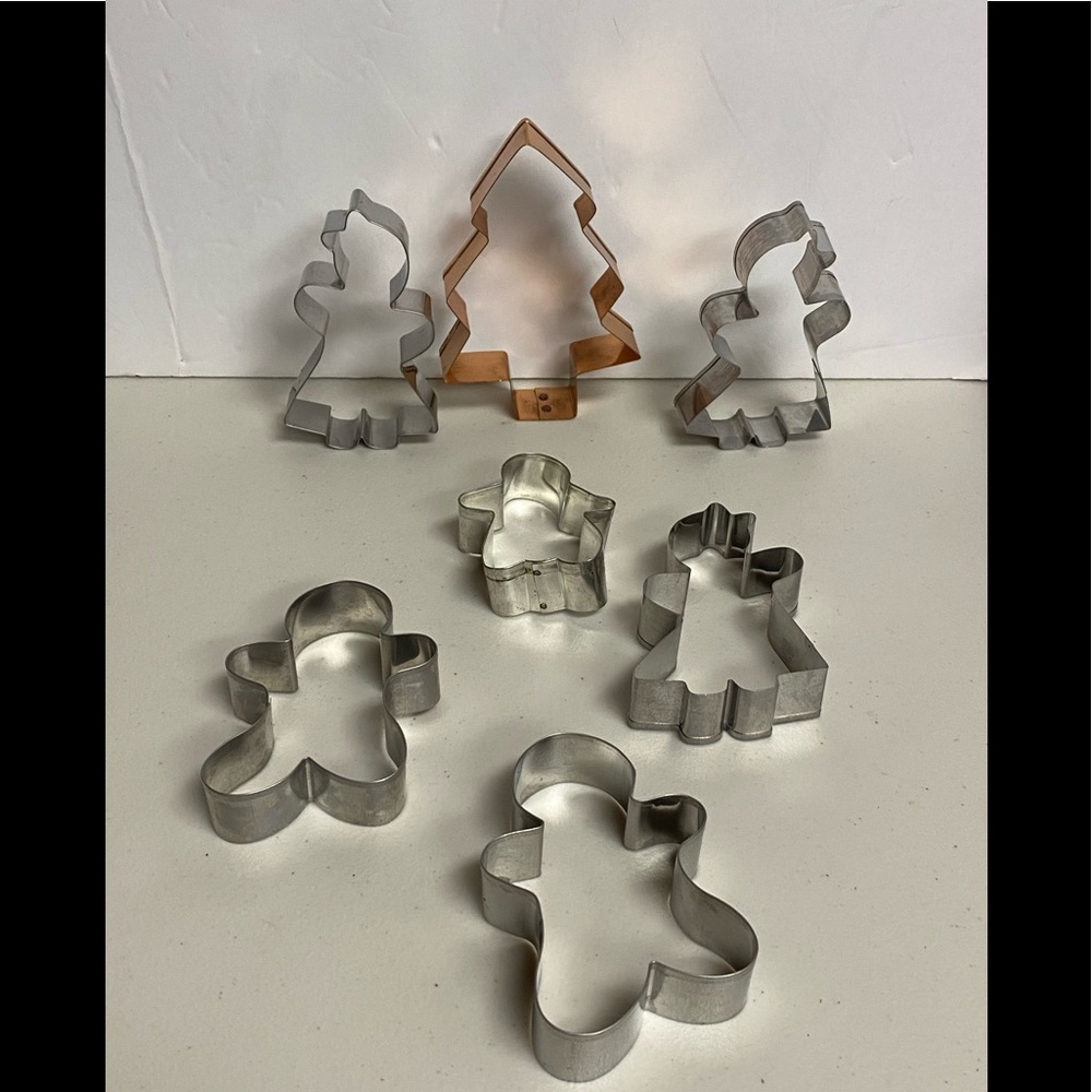Home Interiors  gingerbread ladies, children, gingerbread man and pine cutters